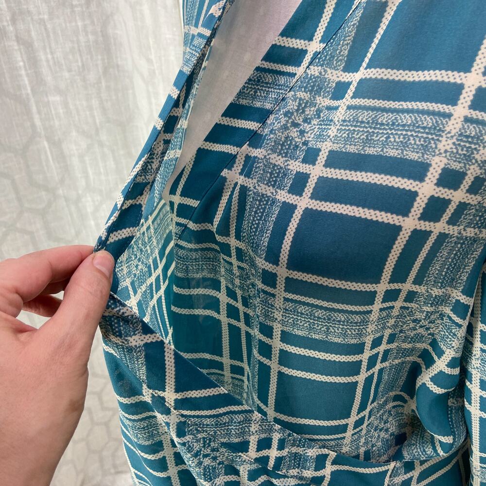 CAbi Windowpane Wrap Top Size M Teal Plaid Style 3068 Surplice V‎ Neck Blouse - Picture 5 of 10